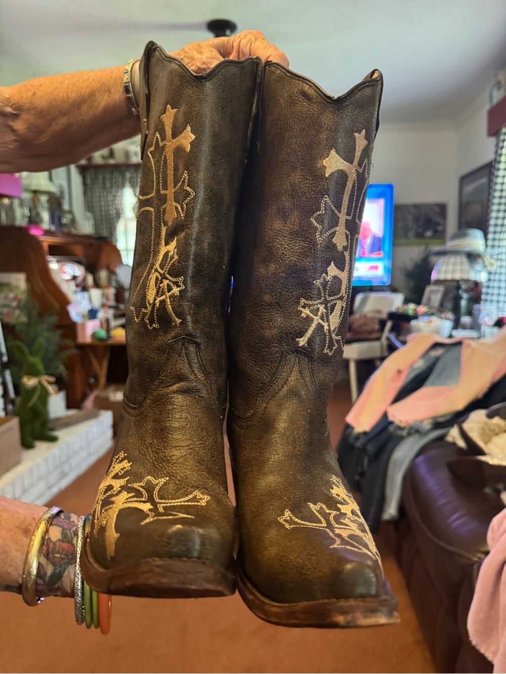 Circle G Tan Leather Western Boots with Logo Interior